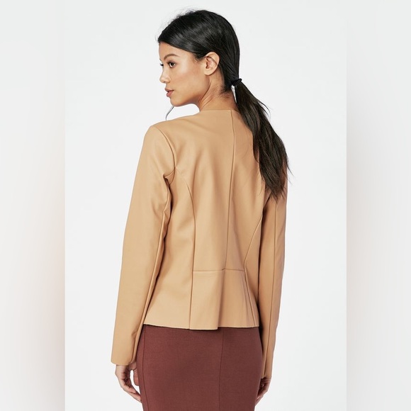 🆕Just Fabulous Size L Faux Leather Flyaway Collar Jacket in Golden Honey - Picture 2 of 8